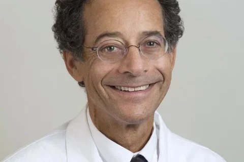 Dr.David Reuben
