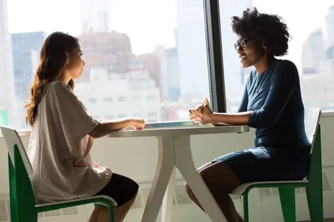 What is a psychologist? Psychologist and patient in session