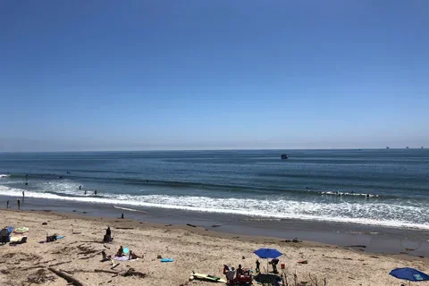 relaxing ocean scene