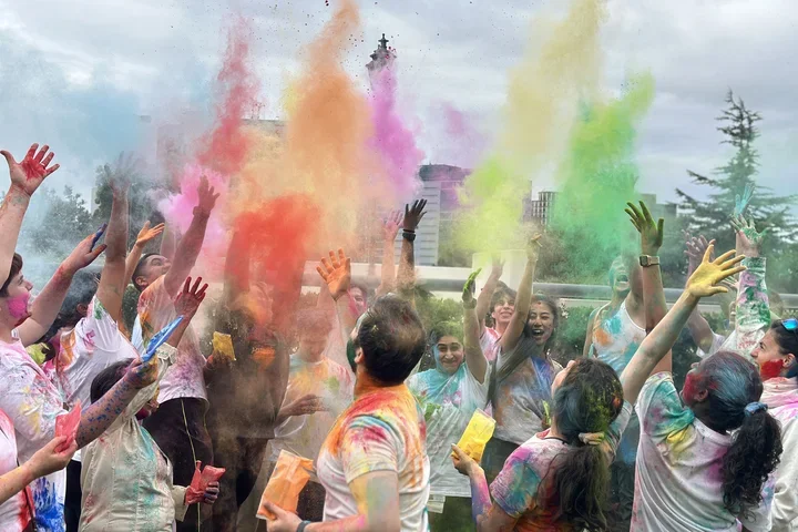 Holi 2024