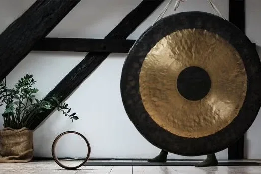 large cymbol 