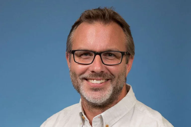 Michael van Dam headshot
