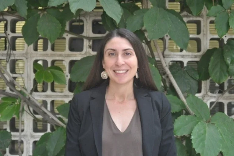 Roya Ijadi-Maghsoodi headshot