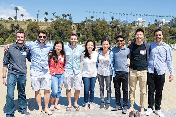 1983-medical-school-physician-scientist-students-at-the-beach