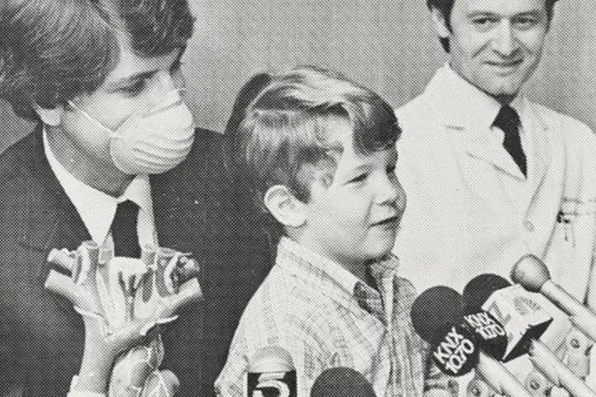 Hillel-Laks-M.D.-at-the-medical-school-is-the-first-U.S.-cardiac-surgeon-to-perform-bypass-surgery-on-a-donor-heart