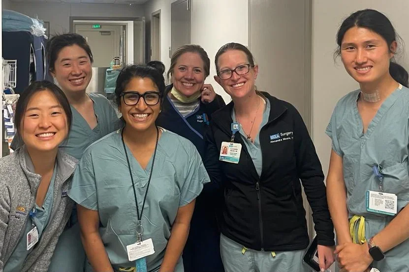 Xin Qi and classmates during rotations