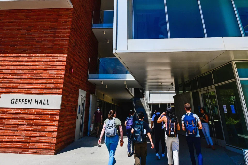 Medical students walking into Geffen Hall