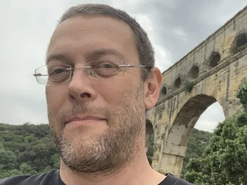 Dr. Chris Klausmeier