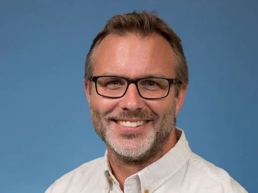 Michael van Dam headshot