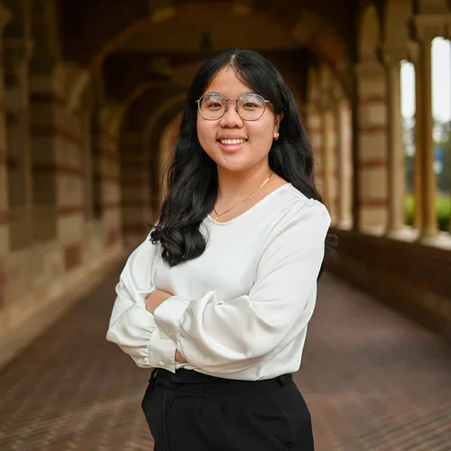 Christina Diep Headshot