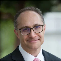 Head shot of Michael Lazarus, MD