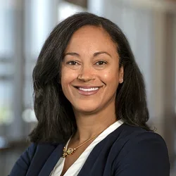 Christina Harris headshot