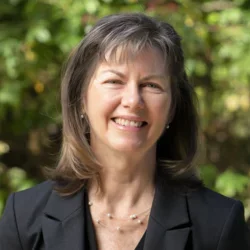 headshot of Linda Demer