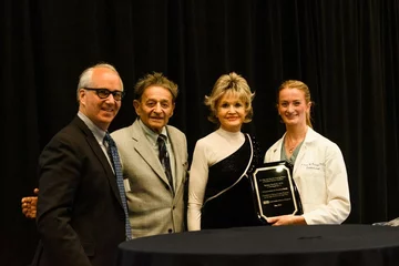  Dr. Allen and Charlotte Ginsburg with award recipient