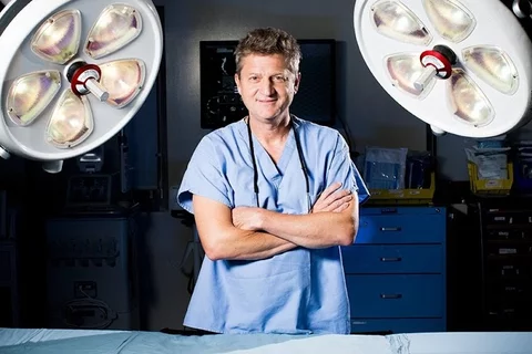 Dr. Christian de Virgilio