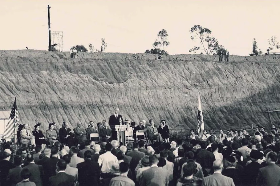 1951