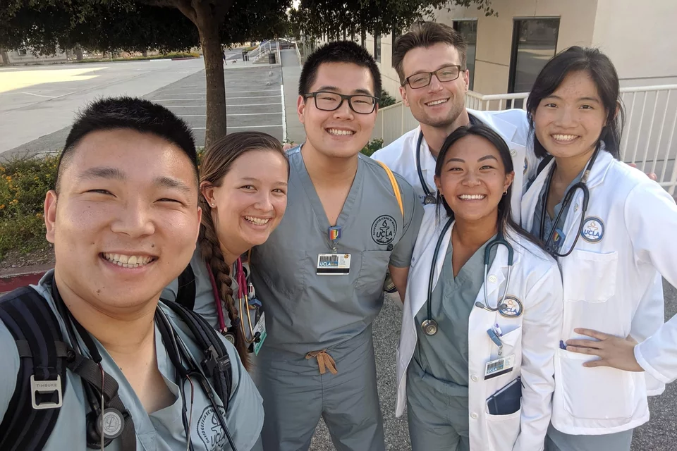 DGSOM medical students posing for group selfie