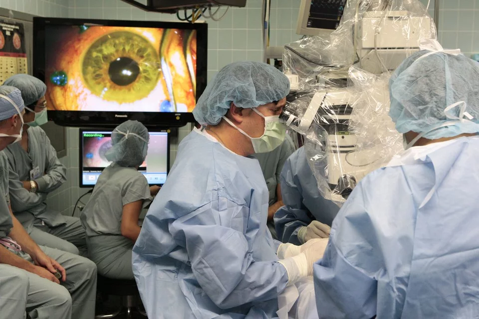 Stein Eye Institute lab
