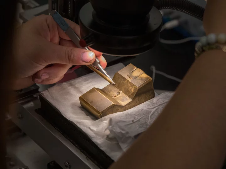 Researcher in the Frye lab conducting a test 
