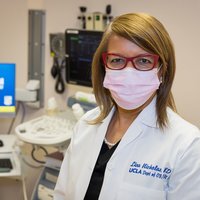 Dr. Lisa Nichols
