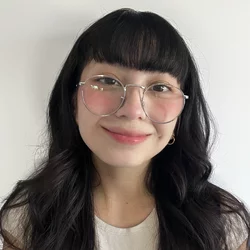 Head shot of Laura Camarena