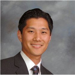 Headshot of Jeffrey D. Suh, MD 
