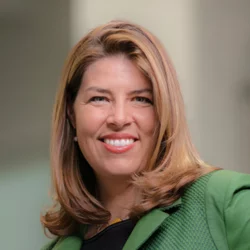 Erica Ollmann Saphire Headshot
